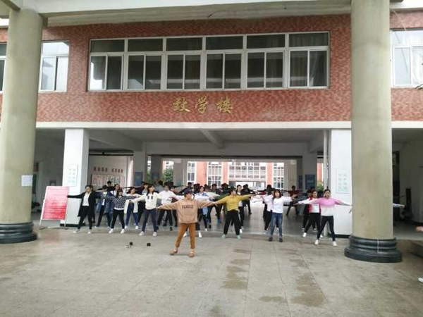 QQ图片20161021133740.jpg