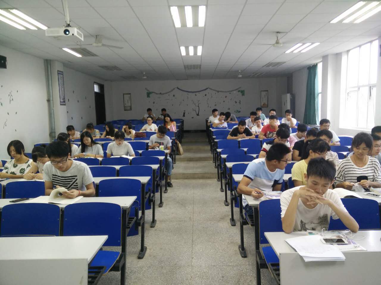 1032054251.jpg
